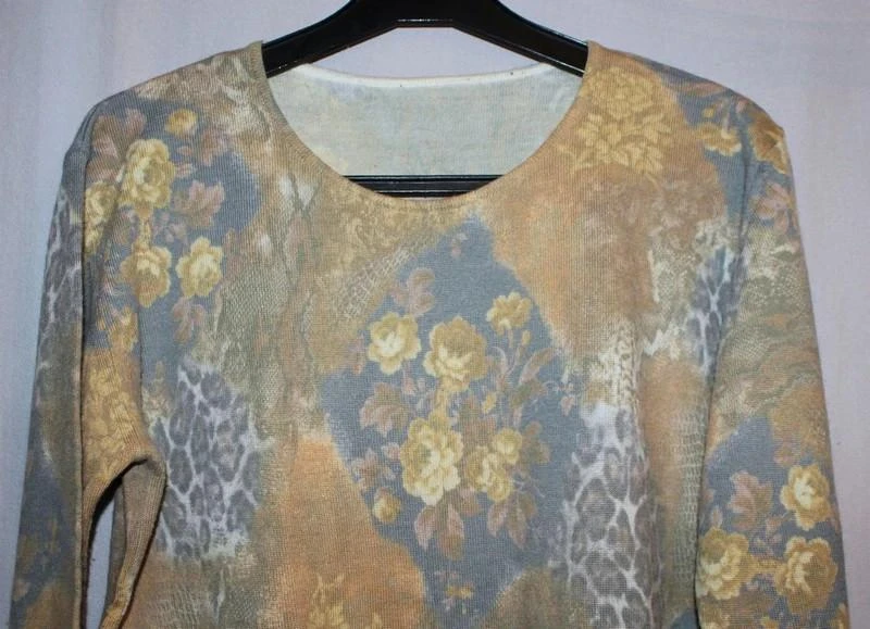 #Light multicolored sweater T40 – photo 2